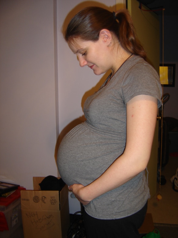 Болит живот 34 недели беременности. Живот на 34 неделе беременности. Животик в 34 недели беременности. Живот на 33-34 недели беременности. Животы беременных на 34 недели.