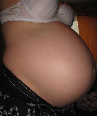 Беременность 39 1 неделя. Животик на 39 неделе беременности. Беременность на 39 неделе беременности. Беременные животы на 39 неделе без лица.
