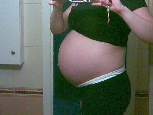 Первая беременность 39 недель беременности. Живот на 38-39 неделе беременности. Беременные животы на 39 неделе.