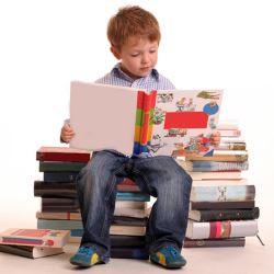 Как привить ребенку любовь к чтению? 12 полезных советов